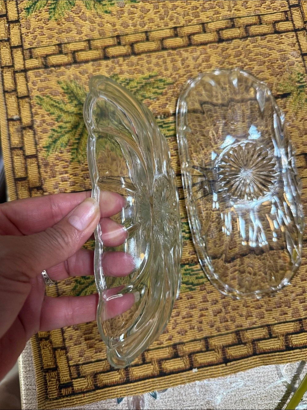 Clear Glass Serving Dish - Elegant Oval Design